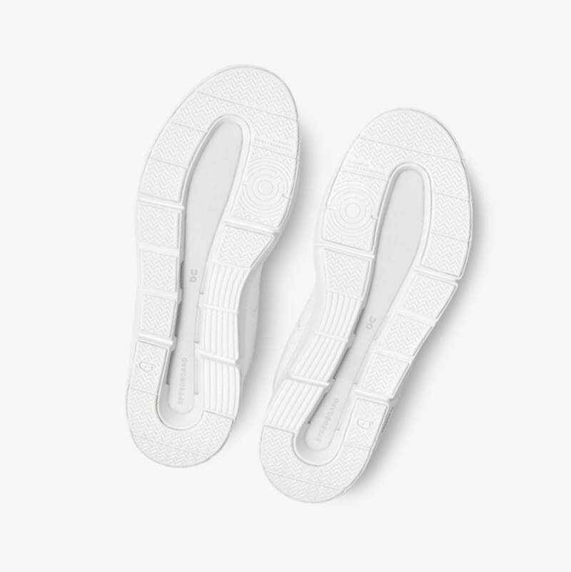 On THE ROGER Clubhouse Sneakers White | KJF-187294